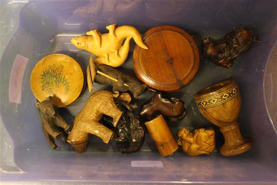 Carved wooden figures & treen